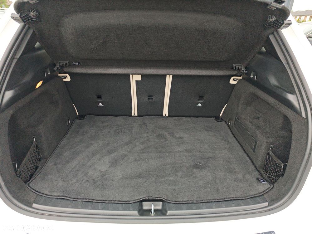 Mercedes-Benz GLA 200 mHEV 7G-DCT - 18