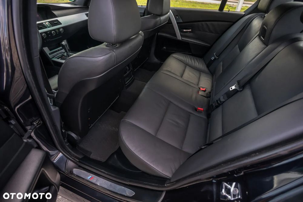 BMW Seria 5 - 21