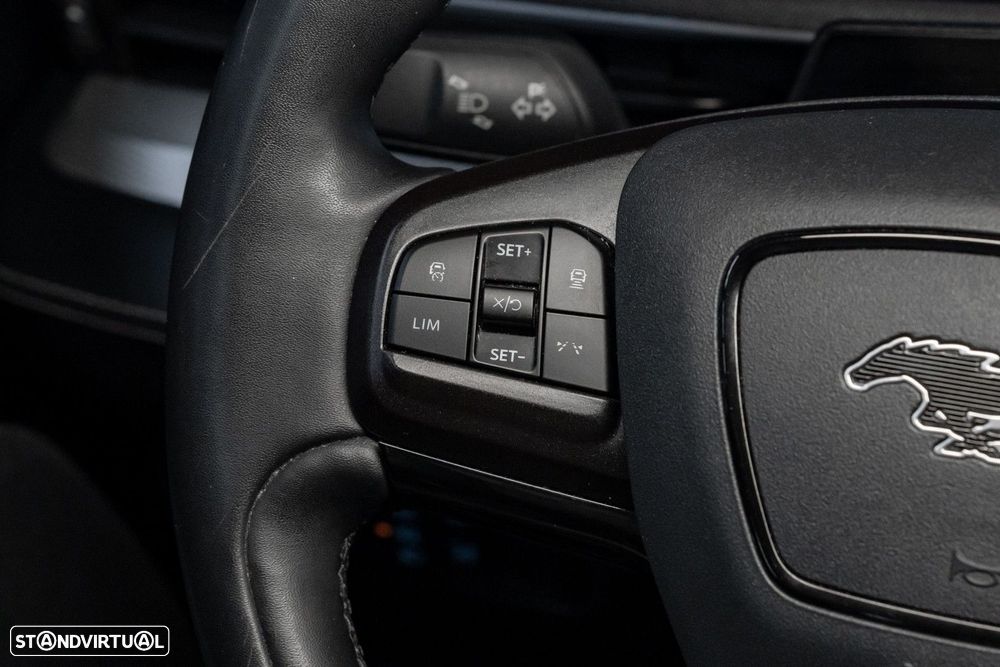 Ford Mustang Mach-E Premium AWD - 16