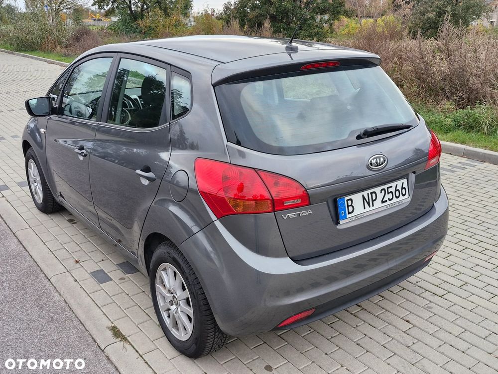 Kia Venga 1.4 CVVT Fifa World Cup Edition - 14