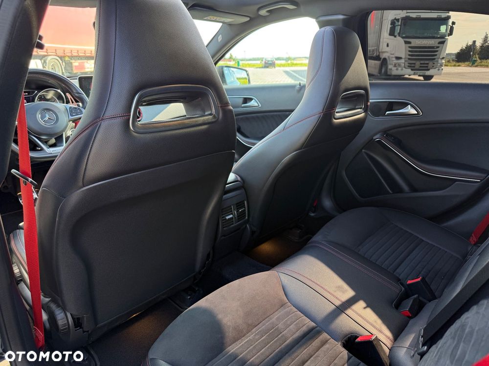 Mercedes-Benz Klasa A 250 4-Matic Sport - 14