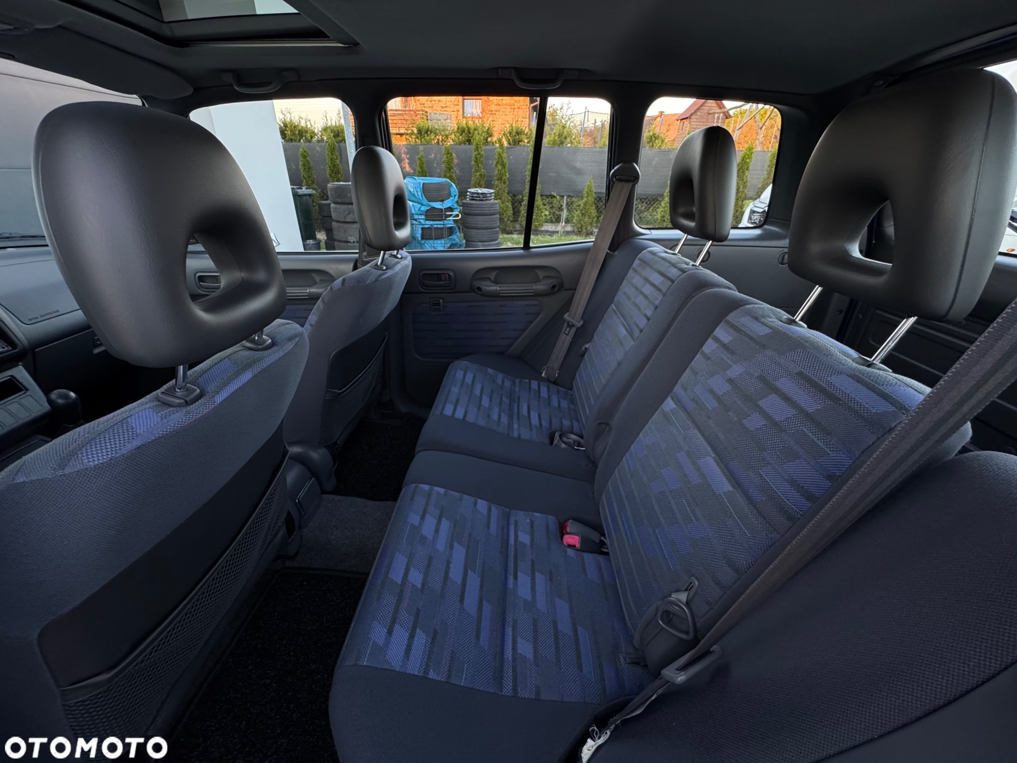 Toyota RAV4 2.0 - 32