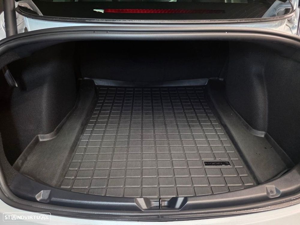 Tesla Model 3 Performance Dual Motor AWD - 24