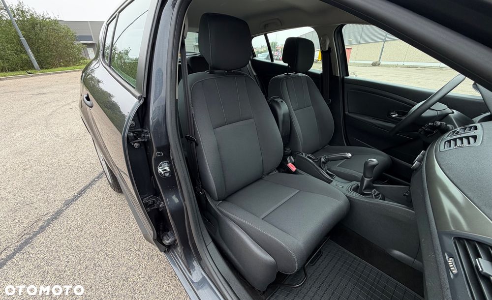 Renault Megane 1.6 16V 100 Authentique - 17