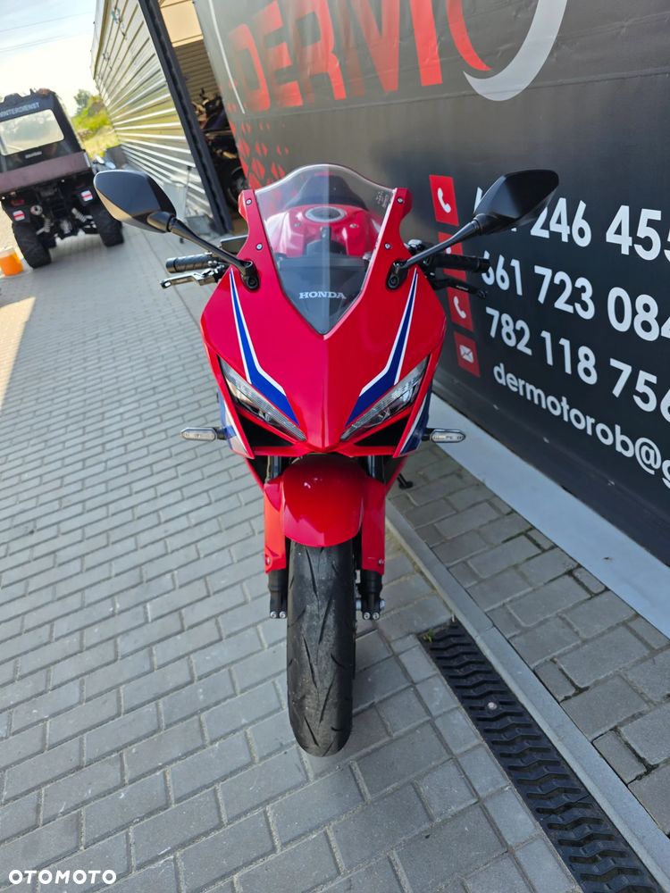 Honda CBR - 19