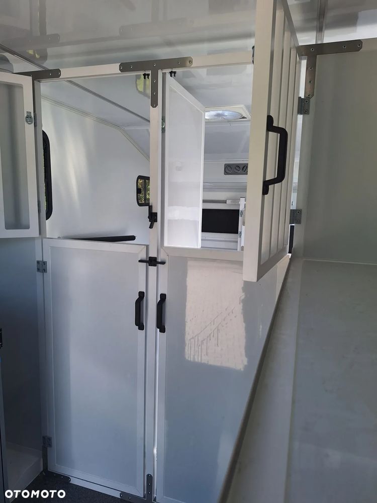 Mercedes-Benz Sprinter 319 - 29