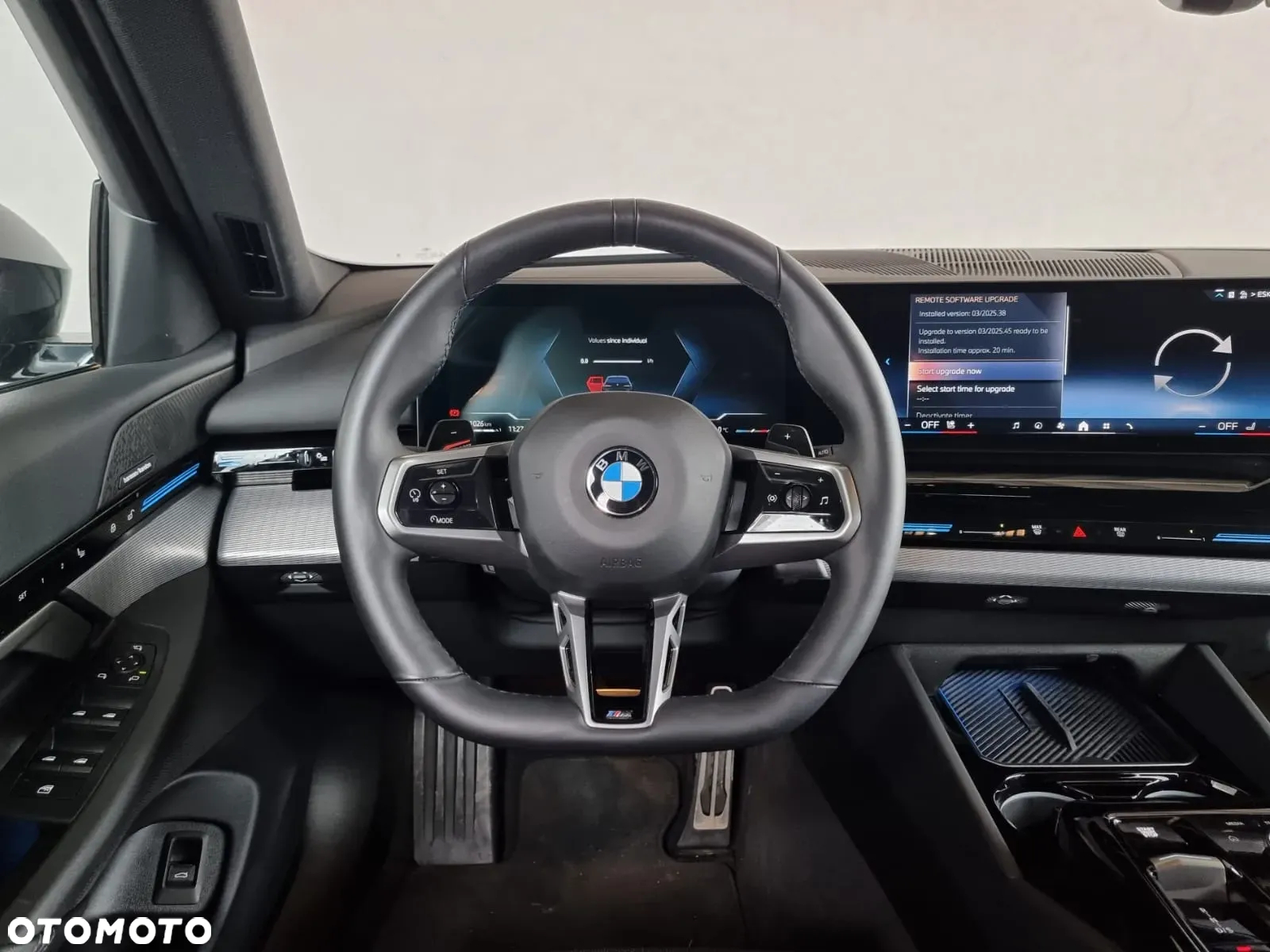 BMW Seria 5 520d Touring - 13