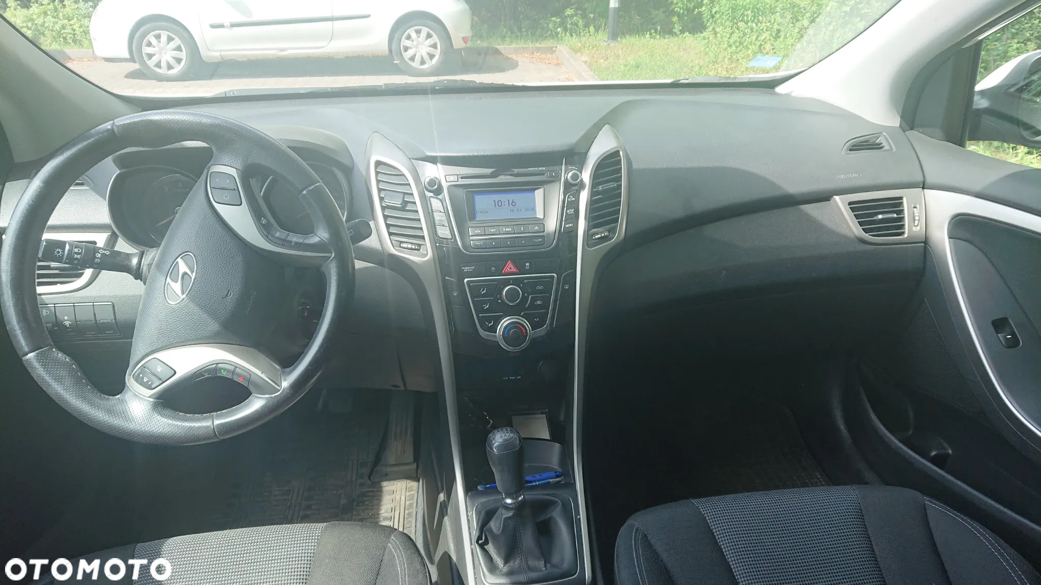 Hyundai i30 1.6 Classic + - 8