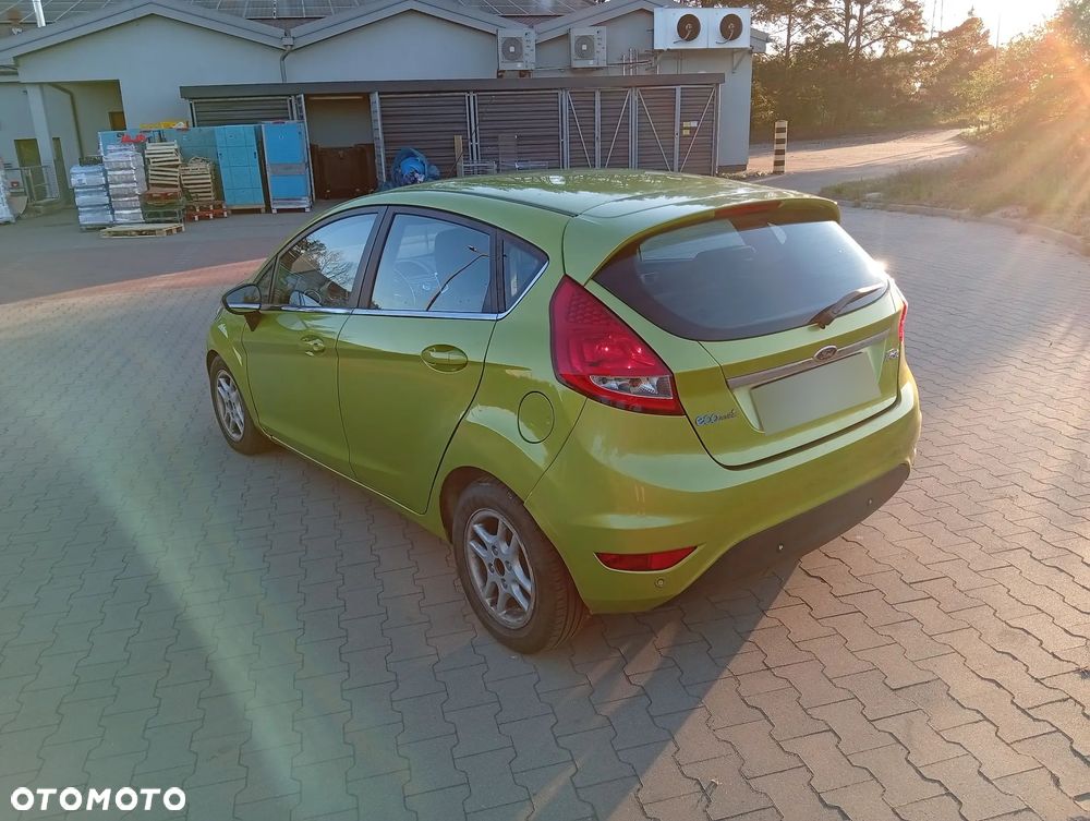 Ford Fiesta 1.6 TDCi DPF Gold X - 2