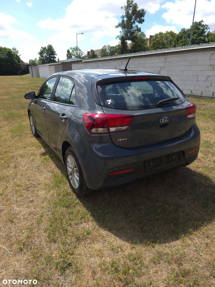 Kia Rio 1.2 L Business Line - 6