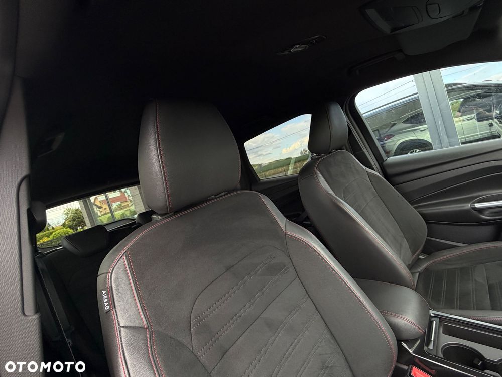Ford Kuga 2.0 TDCi 4x4 ST-Line - 28