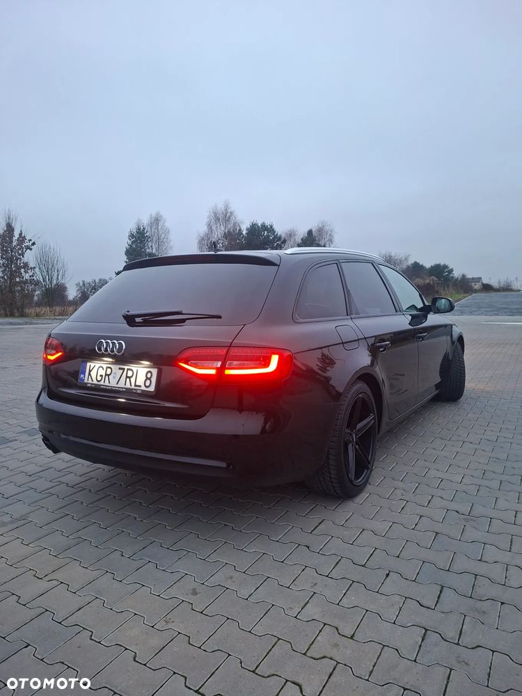 Audi A4 Avant 2.0 TDI DPF quattro S tronic S line Sportpaket - 16