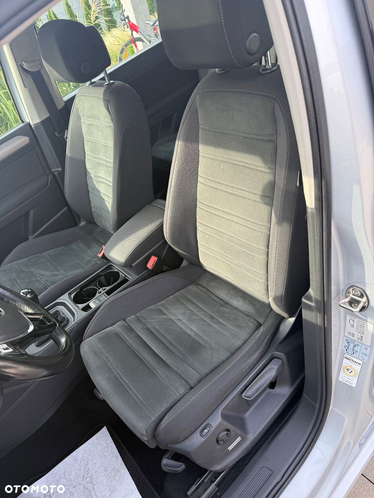 Volkswagen Touran 2.0 TDI BMT Highline - 28