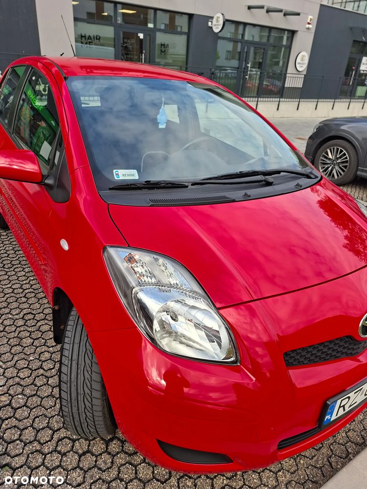 Toyota Yaris 1.33 2010 - 2
