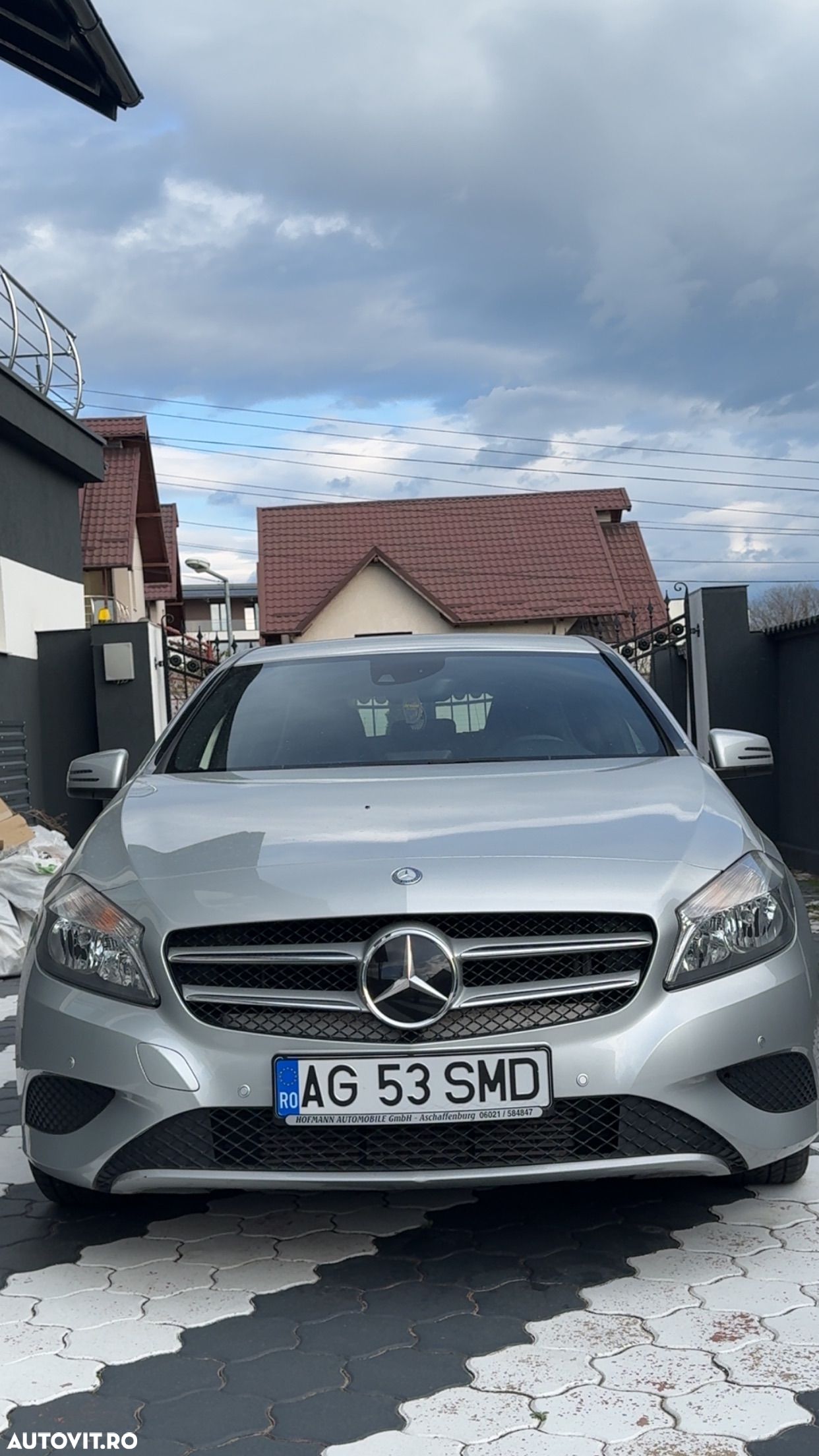 Mercedes-Benz A 180 (BlueEFFICIENCY) 7G-DCT - 1