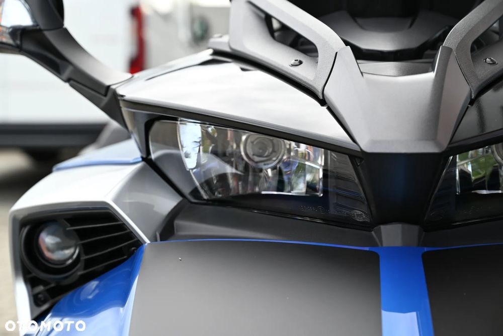 Can-Am Spyder - 14