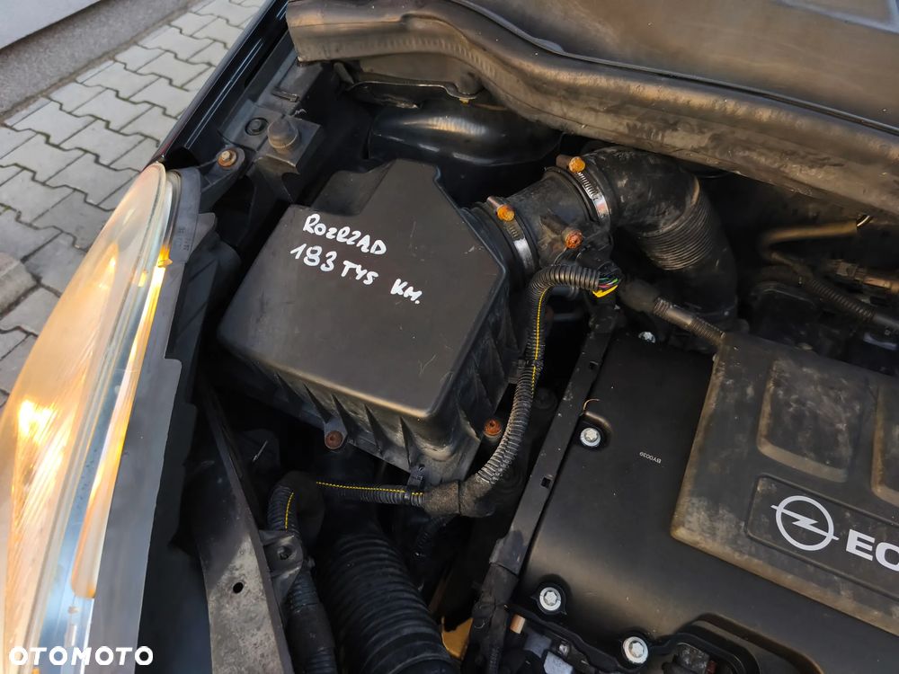 Opel Corsa 1.2 16V Cosmo - 21