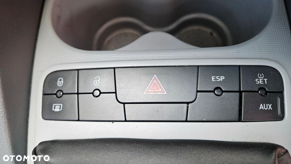 Seat Ibiza 1.4 16V Style Viva - 24