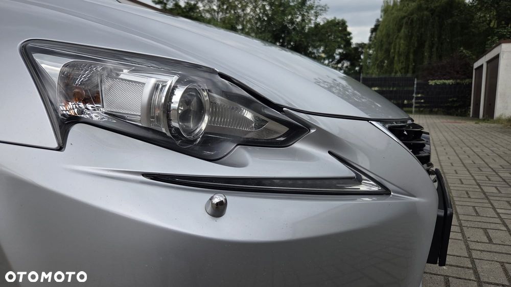 Lexus IS Sport Line - 9