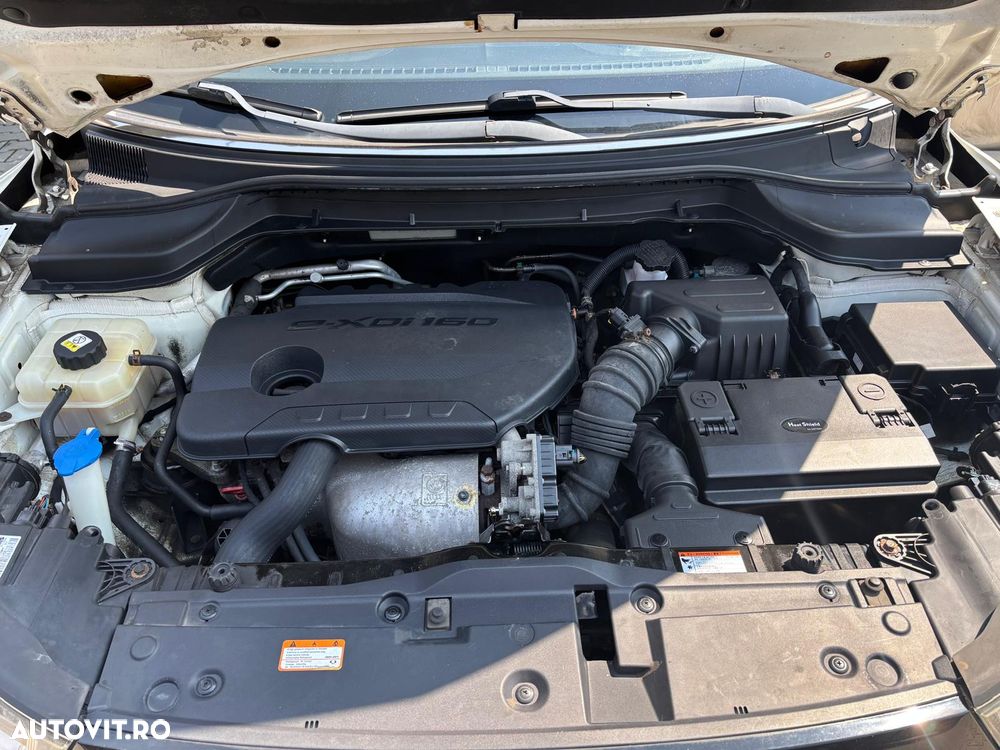 SsangYong Tivoli e-XDi 160 2WD Black+White - 7