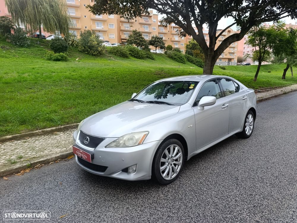 Lexus IS 220 - 3