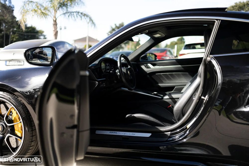 Porsche 911 (992) Turbo S PDK - 37