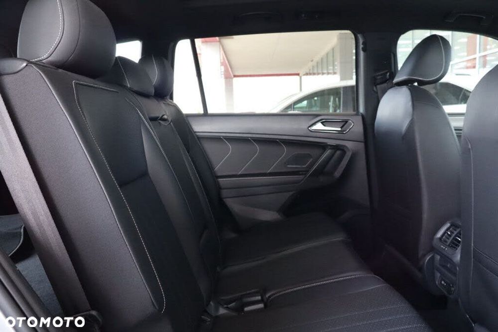 Volkswagen Tiguan - 30