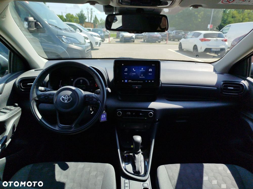 Toyota Yaris - 12
