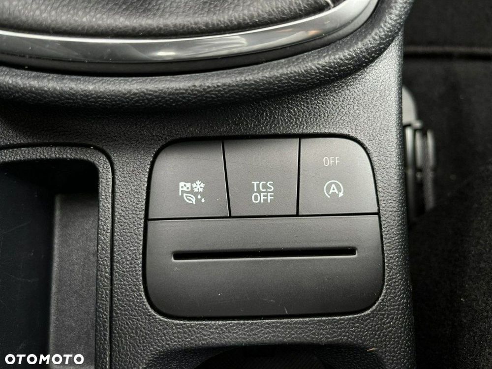 Ford Fiesta 1.1 S&S COOL&CONNECT - 13