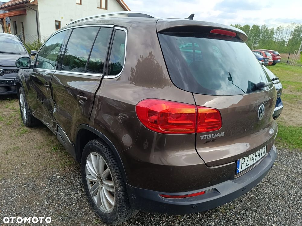 Volkswagen Tiguan 2.0 TDI DPF 4Motion BlueMotion Technology Exclusive - 4