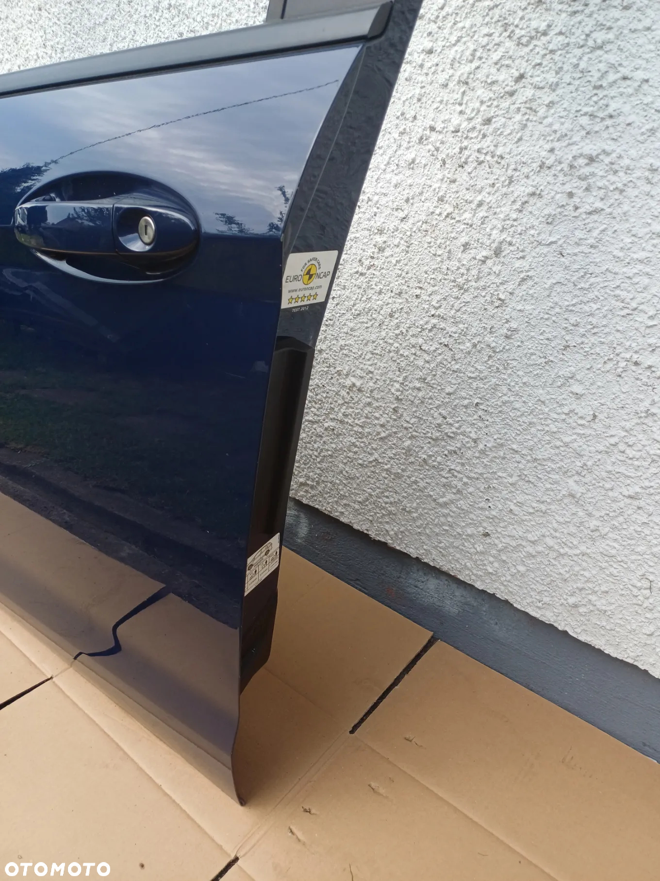 Drzwi lewy przód Ford B-Max kod lakieru EC - 10