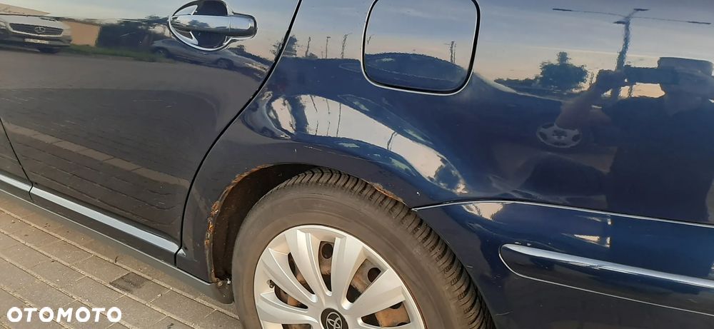 Toyota Avensis 1.8 VVT-i Luna - 11