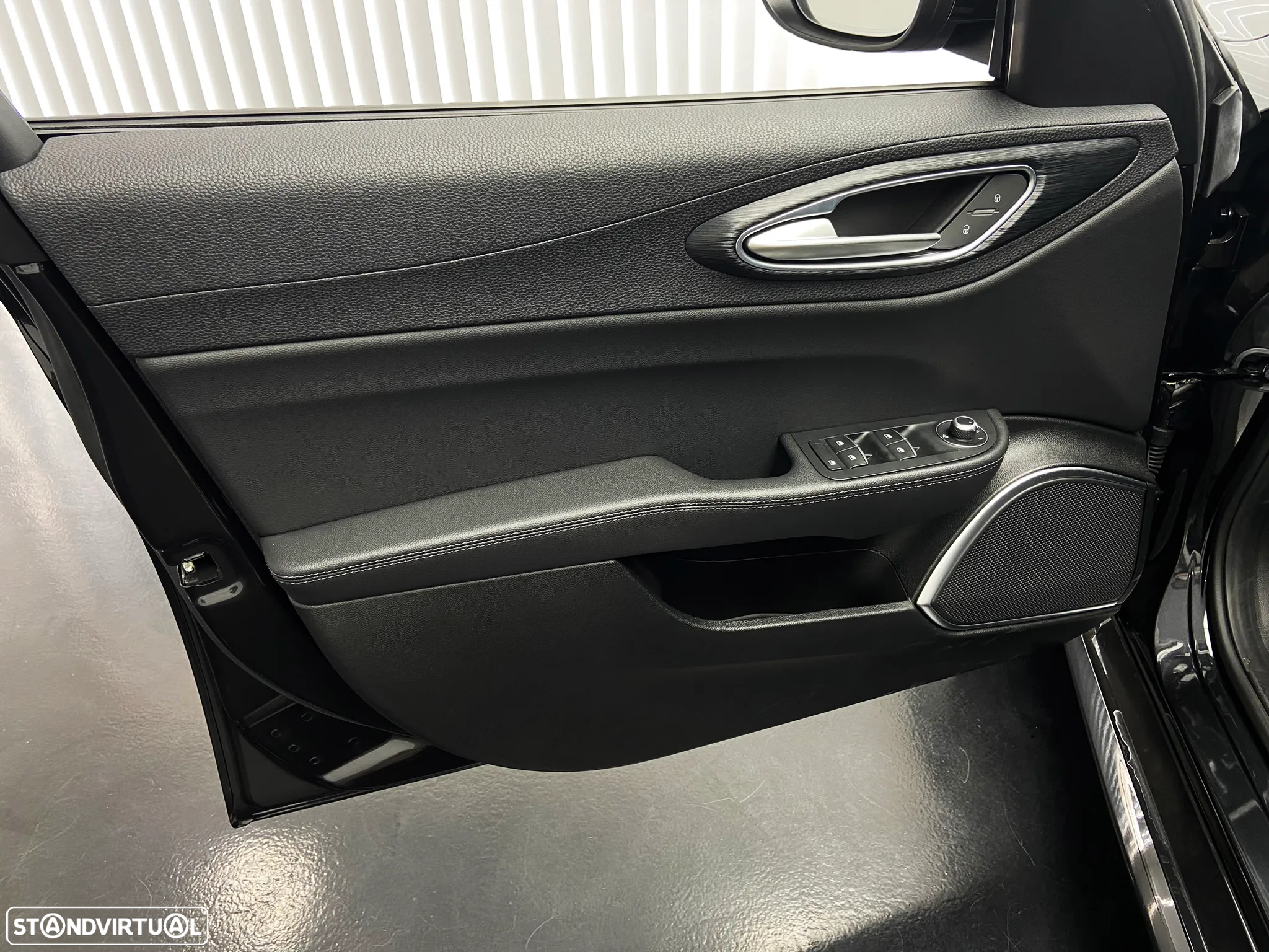 Alfa Romeo Giulia 2.2 D Super AT8 - 6