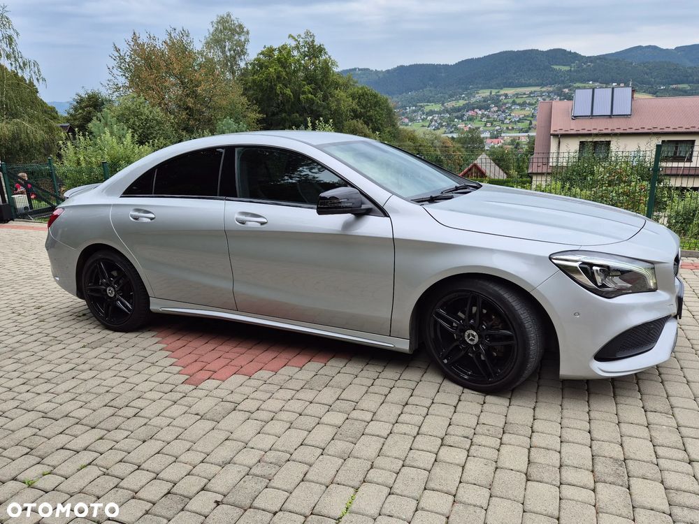 Mercedes-Benz CLA 180 7G-DCT AMG Line - 10