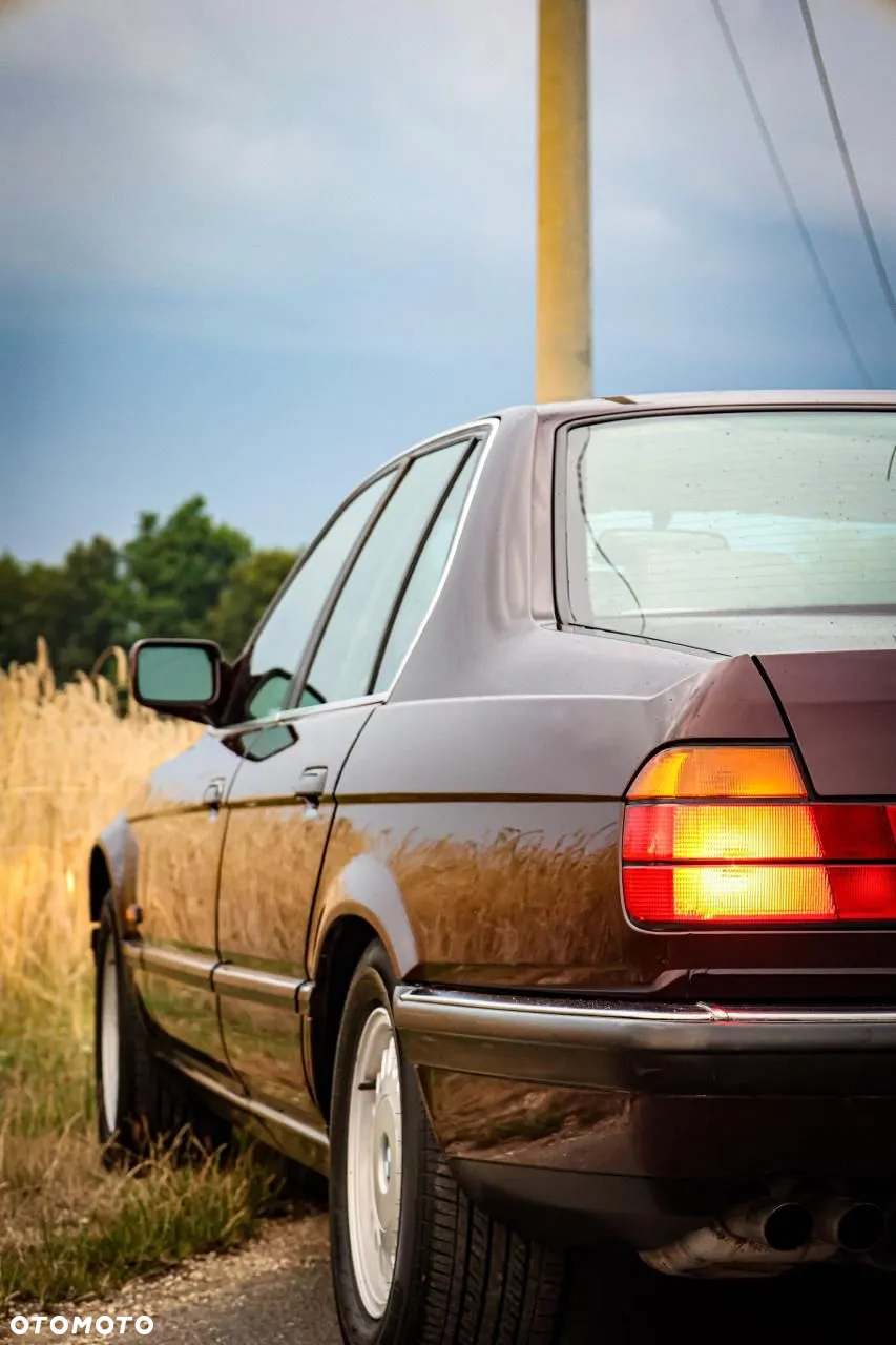 BMW Seria 7 - 11