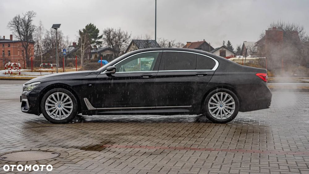 BMW Seria 7 740d xDrive - 4