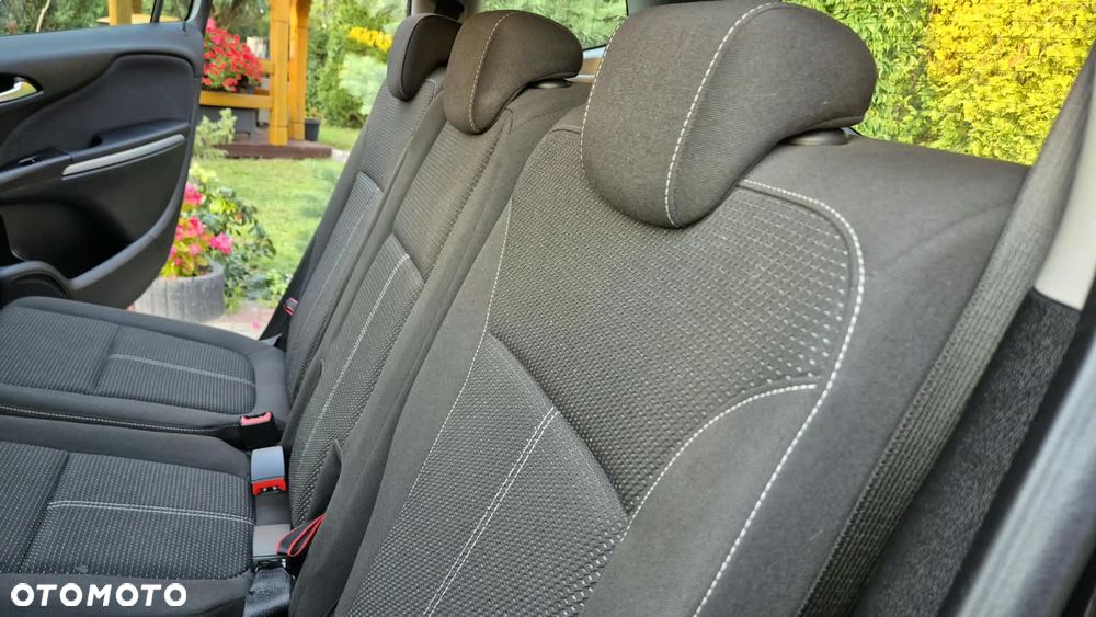Opel Zafira - 12