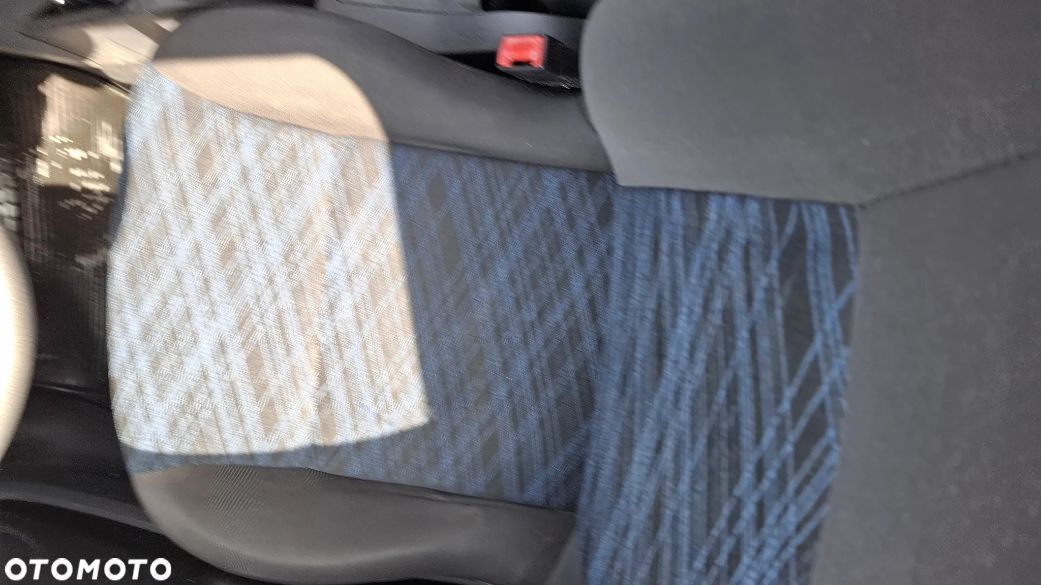 Renault Clio 1.2 16V Authentique - 22