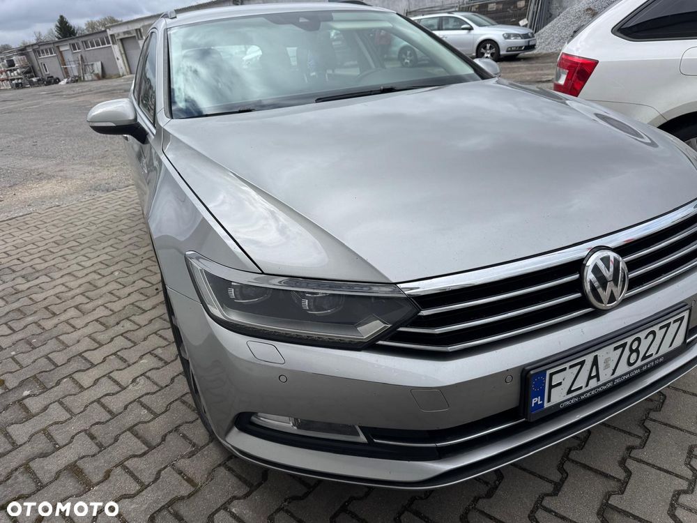 Volkswagen Passat - 2