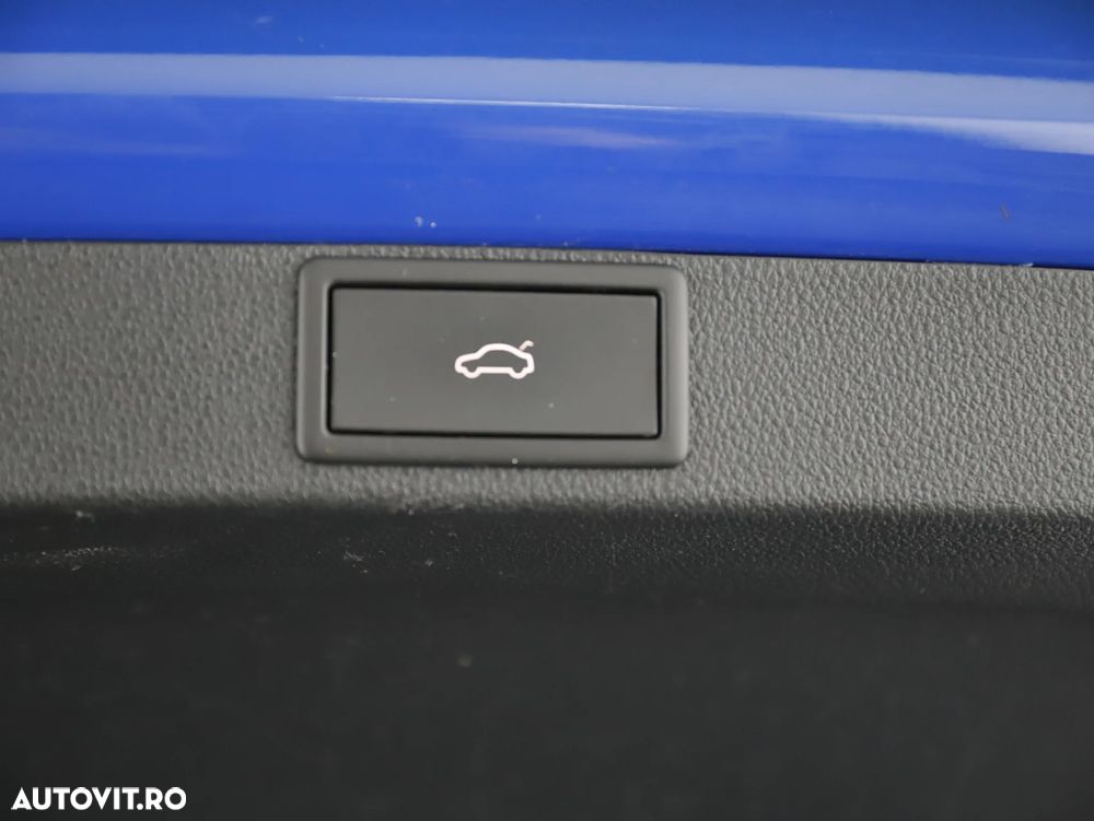 Skoda Octavia Combi 2.0 TDI DSG Premium Edition - 26