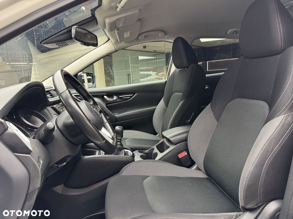 Nissan Qashqai 1.3 DIG-T N-Connecta - 12