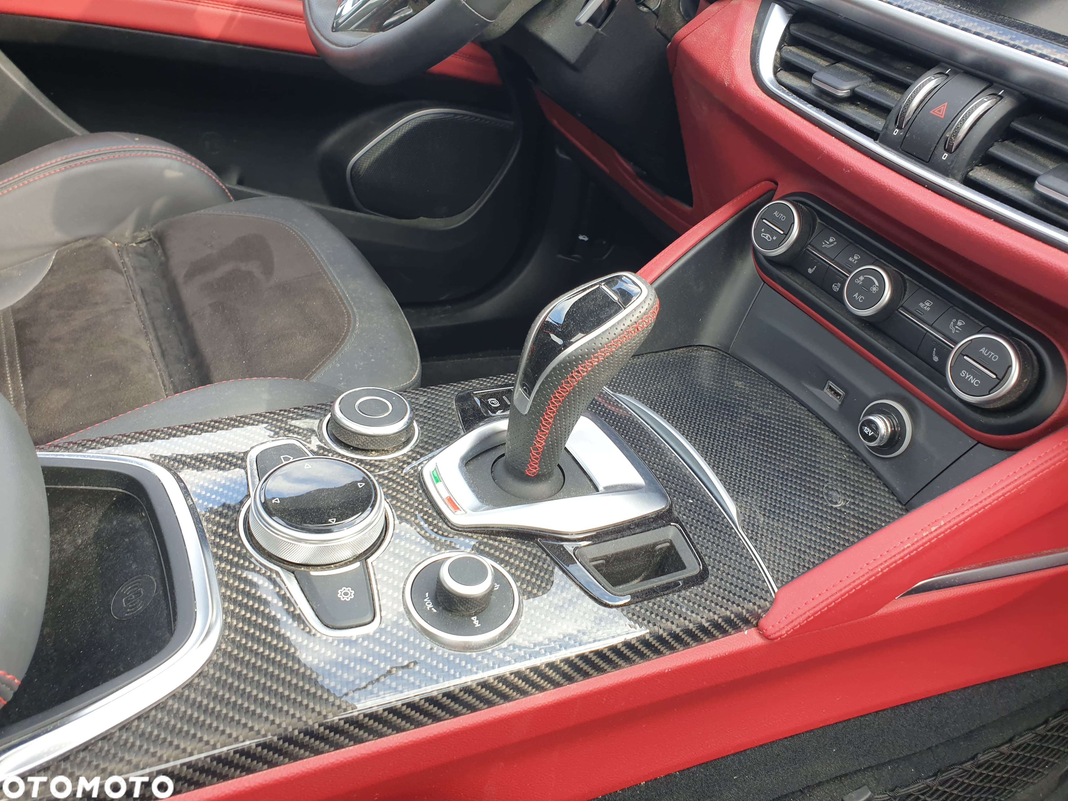 Alfa Romeo Stelvio 2.9 V6 Bi-Turbo Quadrifoglio Q4 - 23