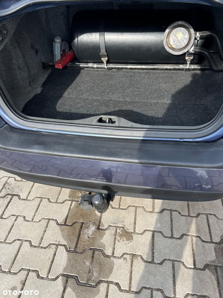 Volvo S60 2.4 Momentum - 12