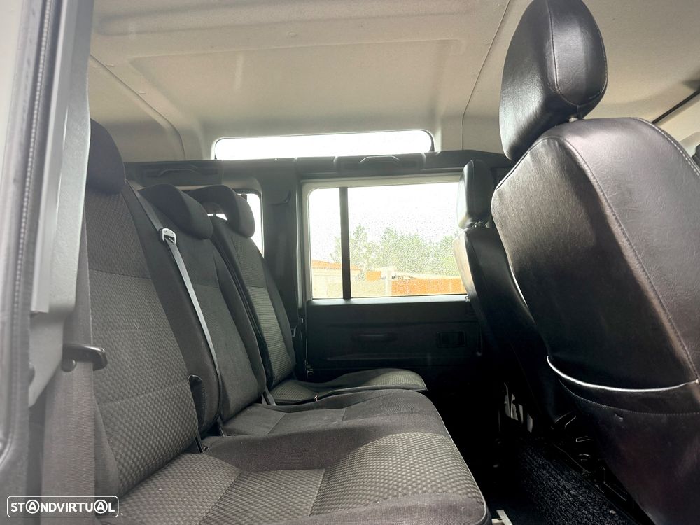 Land Rover Defender 110 DPF E - 24