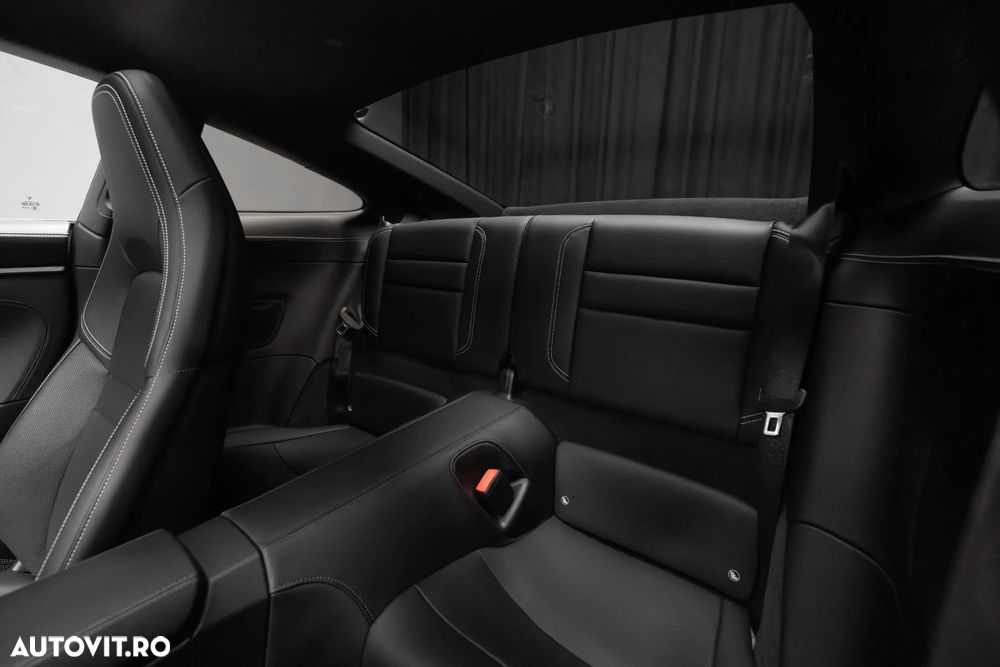 Porsche 911 4 GTS PDK - 13