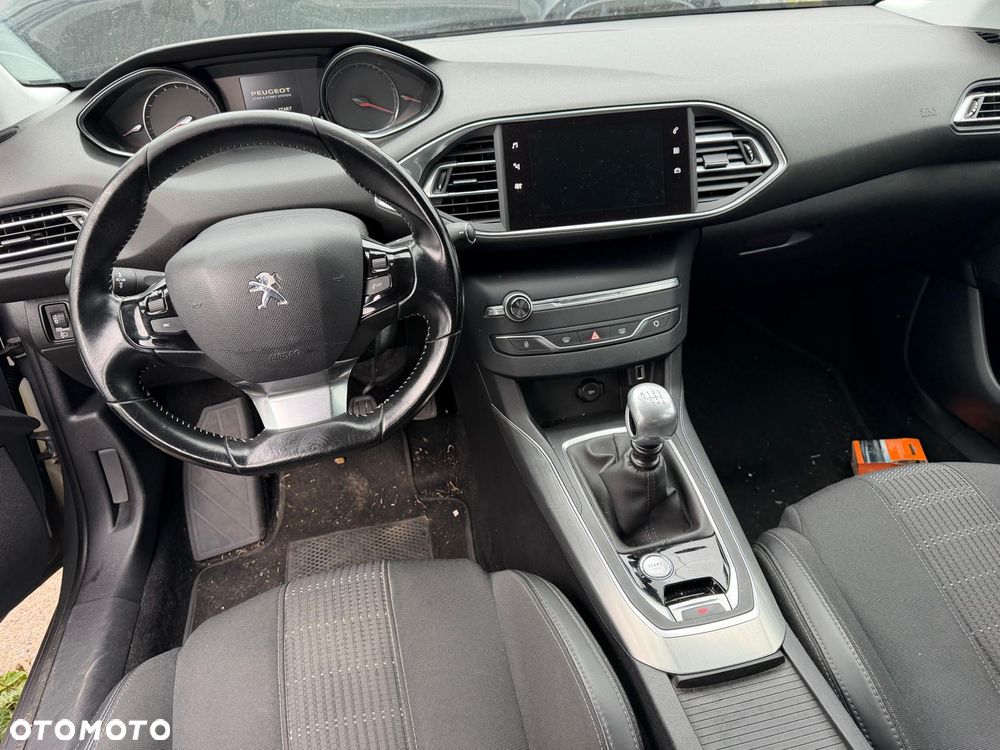 Peugeot 308 - 7
