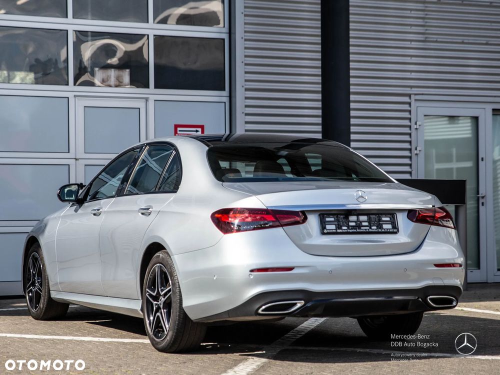 Mercedes-Benz Klasa E 220 d 4-Matic AMG - 5