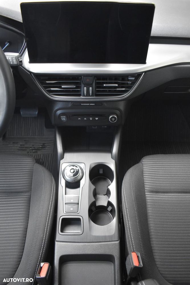 Ford Focus - 35