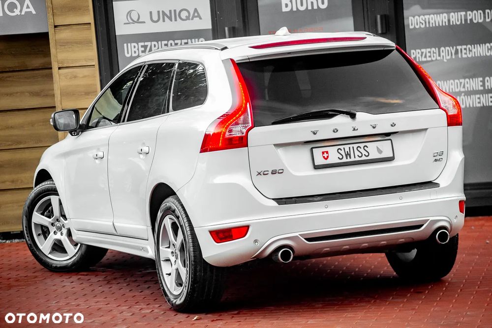 Volvo XC 60 2.4D AWD R-Design - 9
