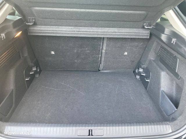 Citroën C4 1.2 PureTech Shine - 33